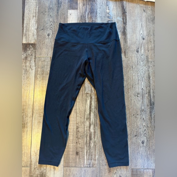 Lululemon Align High Rise Pant 25" Black Size 10 FLAWED - Picture 2 of 6